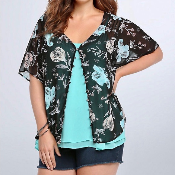 Torrid Goodnight Floral Chiffon Button Front Top 2 - Picture 2 of 10